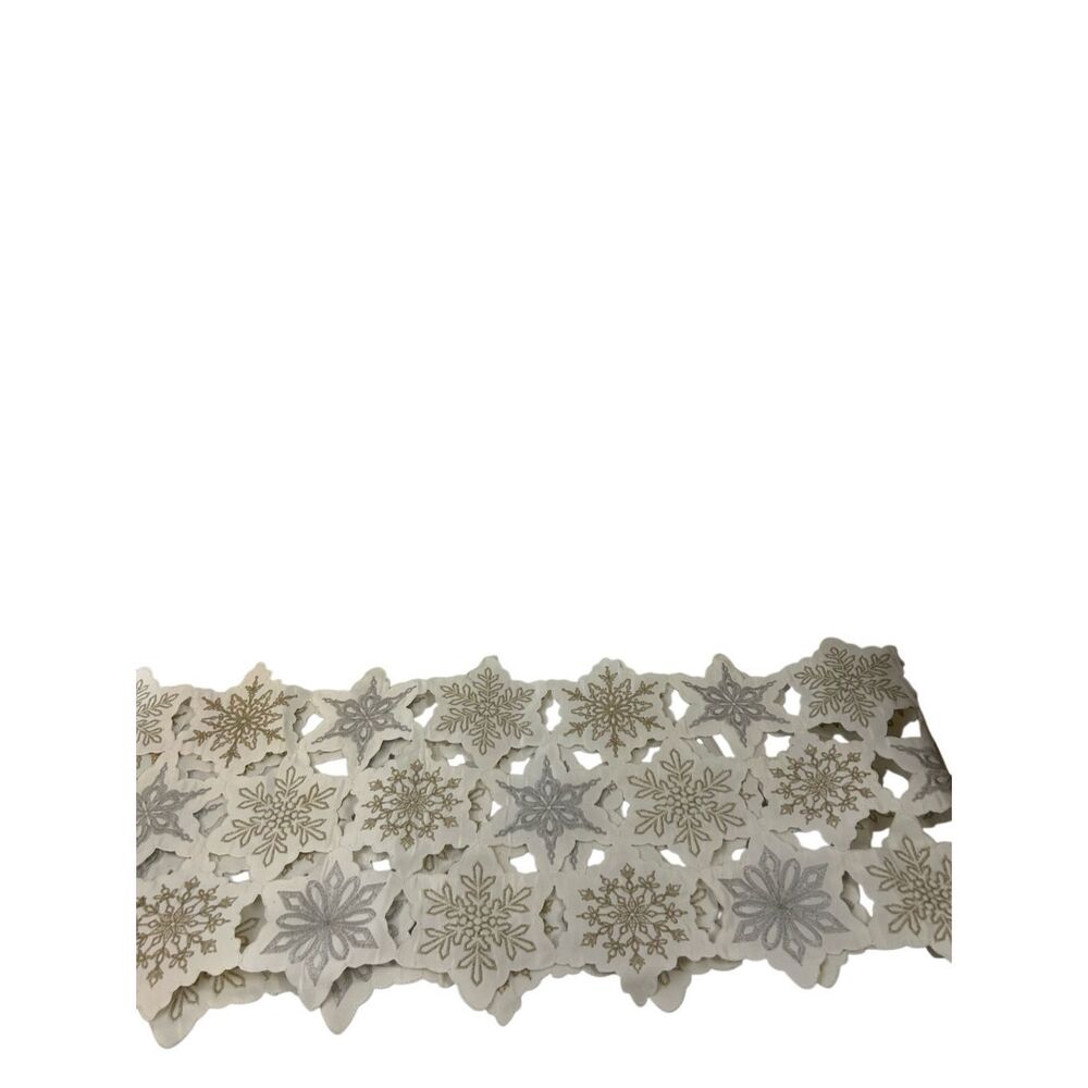 Snowflake table runner‎ white gold silver 12x24x2 nwot